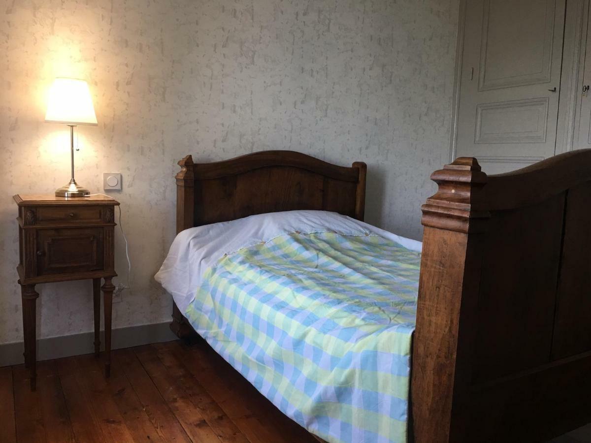 Le Petit Chateau Des Cedres Mouchamps Экстерьер фото